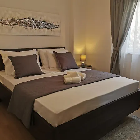 Lavender Rose Vodice