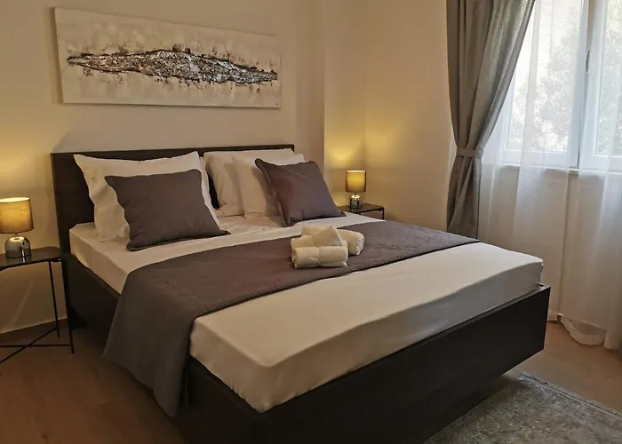 Lavender Rose Водице